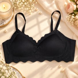 Women’s Black Seamless Molded Bra with Adjustable Straps
